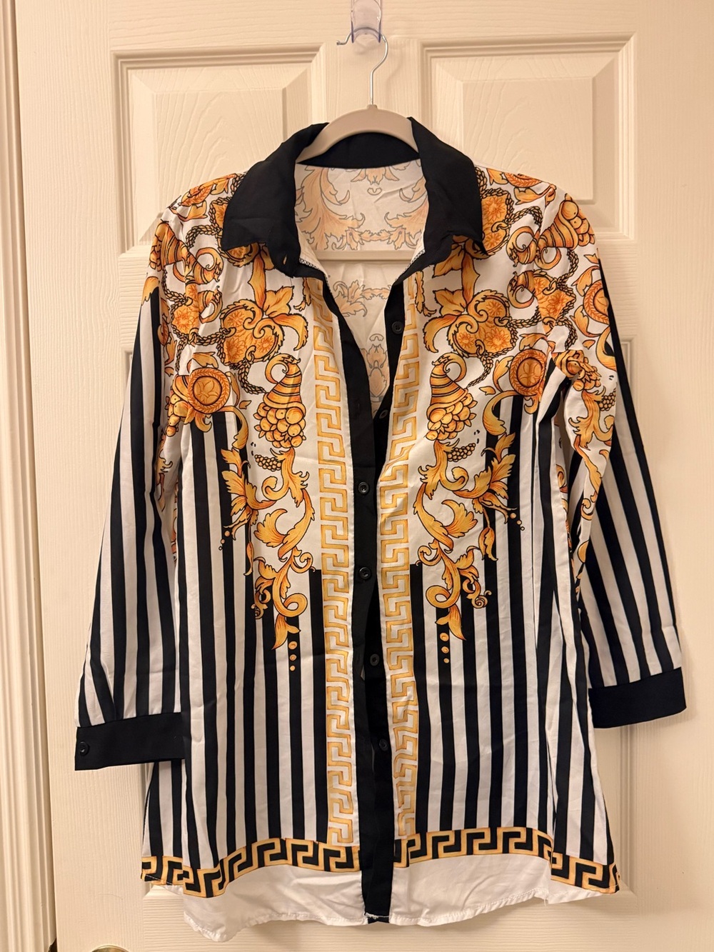 Gold & Black Baroque-Print Button-Up Shirt Jacket